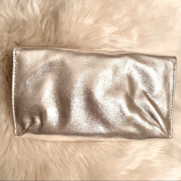 NWOT Victoria’s Secret Angel Clutch - Picture 5 of 5